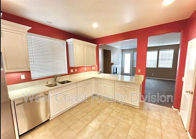 Foto del edificio - 18468 Hillview Ln