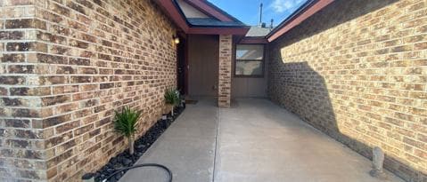 Building Photo - 621 Hempstead Dr