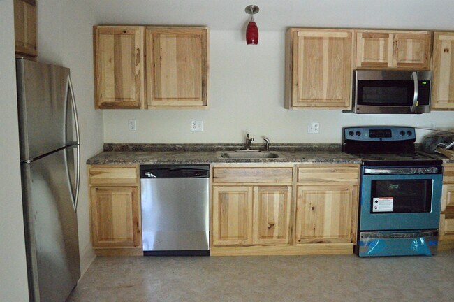 Building Photo - 214 Stribling Ave