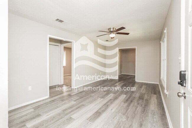 Foto del edificio - 933 Tyler St