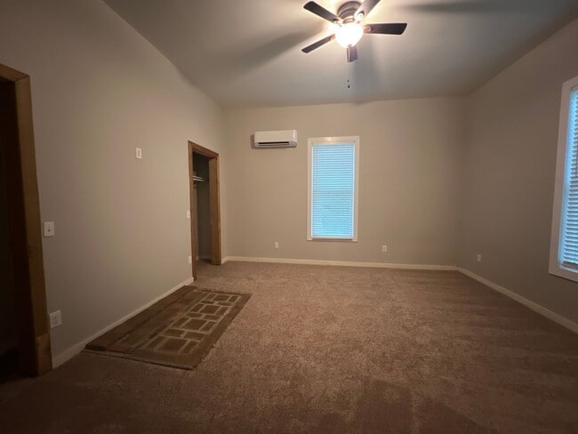 Building Photo - 400 Ave A