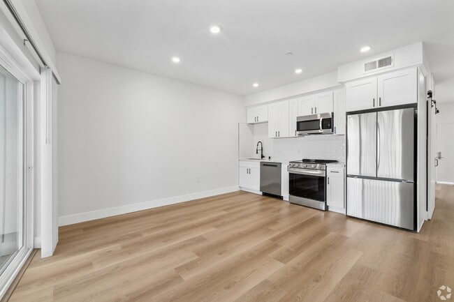 Interior Photo - Pacific Heights II