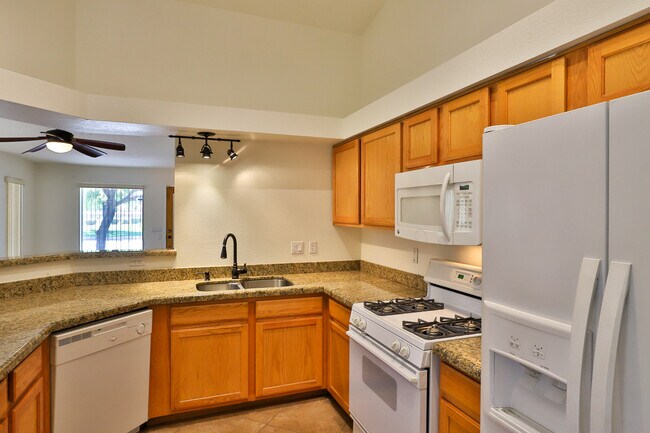 Building Photo - 3514 E Melody Dr