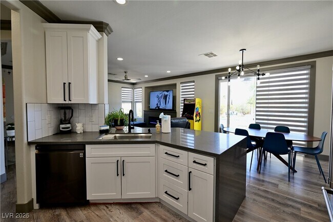 Foto del edificio - 10161 Bentley Oaks Ave