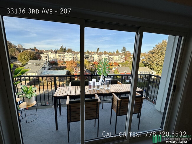 Building Photo - Studio Apartment