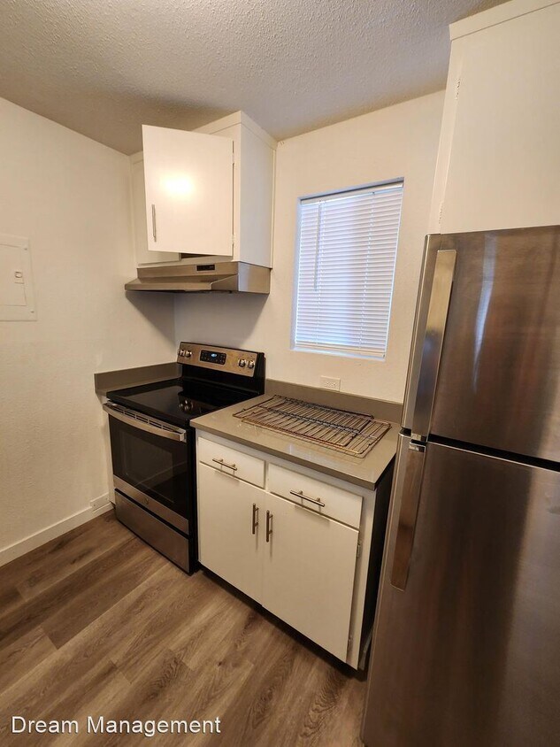 Primary Photo - 4 br, 2 bath House - 368 Smith Road