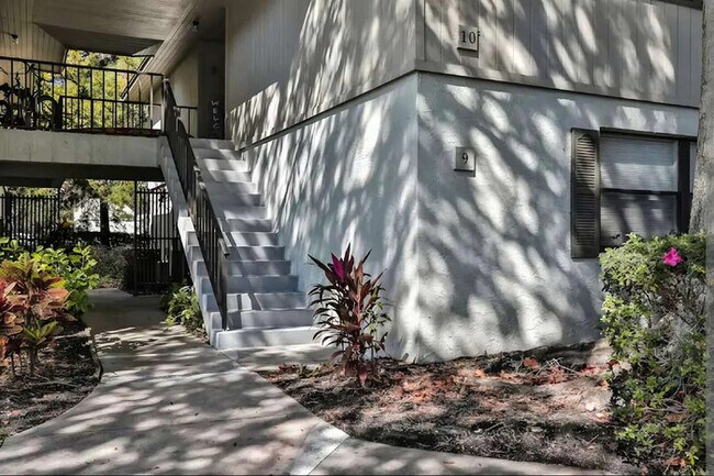 Building Photo - 2 Bedroom 2 Bath Condo just 10 Minutes from Downtown St Augustine and Beaches