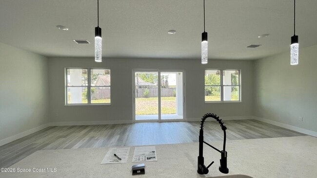 Building Photo - 349 Galena St SW
