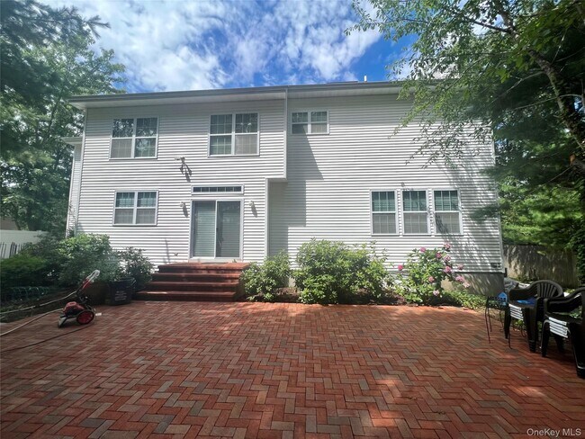 Building Photo - 39 Independence Way