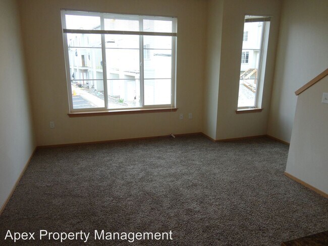 Foto del edificio - 4330-4336 Fuchsia Dr