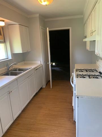 Foto del edificio - 679 Edgeglen Dr