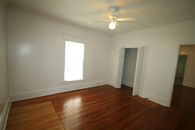 Building Photo - Spacious 3 Bed / 2 Bath Trinity Park Home ...