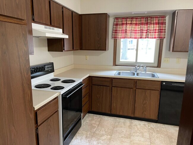 Kitchen - 1204 S 12th St