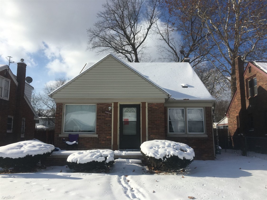 Foto principal - 19507 Pierson St