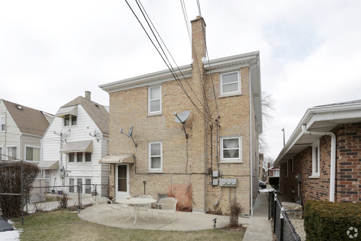 Building Photo - 5403 W 30th Pl