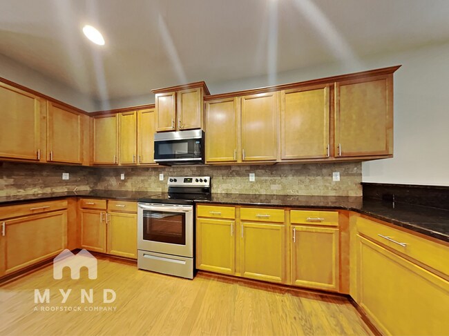 Foto del edificio - 11718 Sweetbriar Ridge Dr