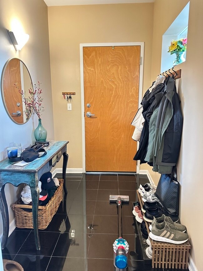 Foto del edificio - 2337 W Wolfram St