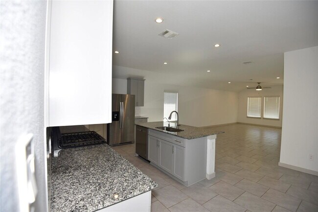 Foto del edificio - Cordelia Court, Fresno, TX 77545 - 4 BR 2 BA single-family home