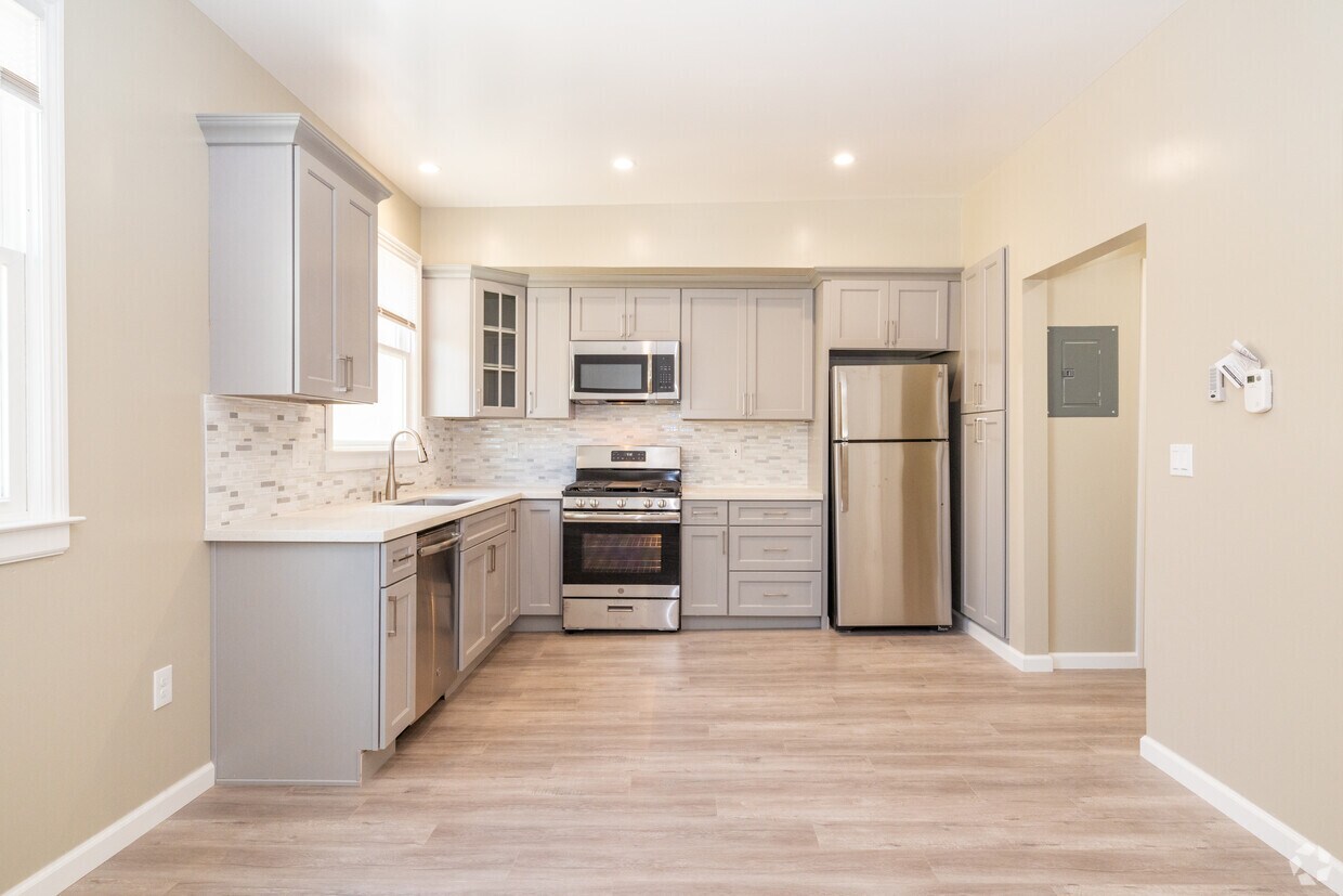 Primary Photo - Sugar Hill Apartments