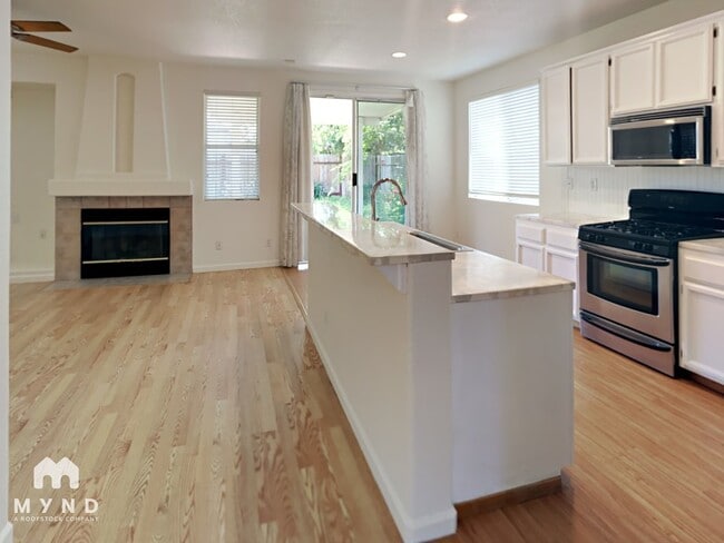 Building Photo - 2742 Chateau Montelena Way