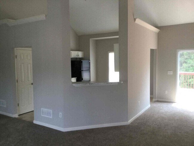 Foto del edificio - 5734 Newnan Cir