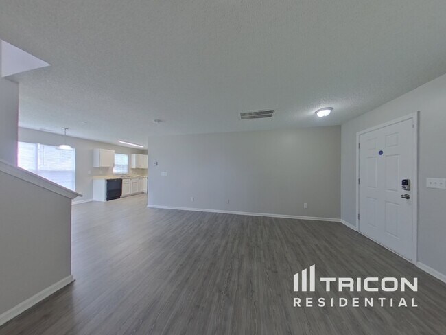 Building Photo - 5203 Holbert Cir