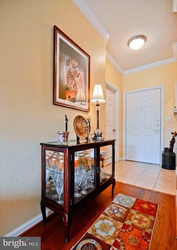 Primary Photo - 12905 Centre Park Cir