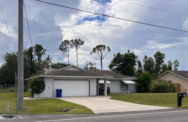 Building Photo - 17369 Oriole Rd