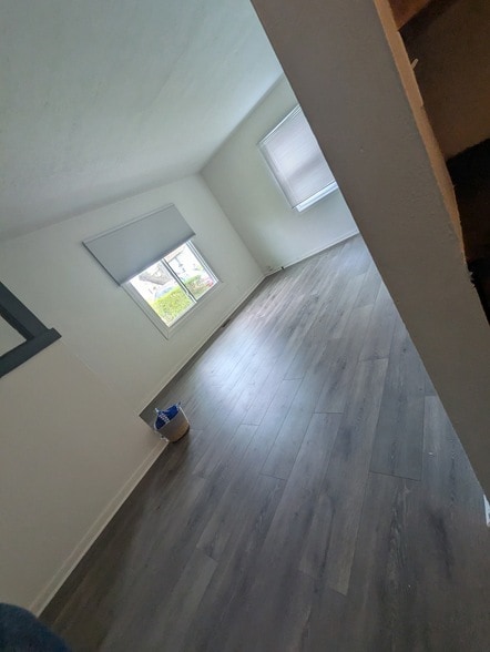 Building Photo - 2107 Elim Ave