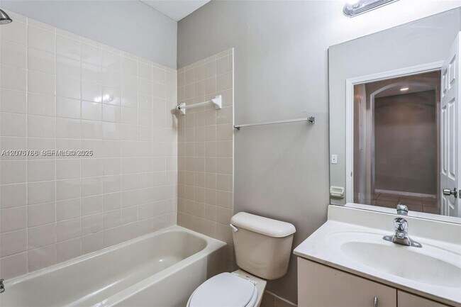 Foto del edificio - 4240 NE 9th St