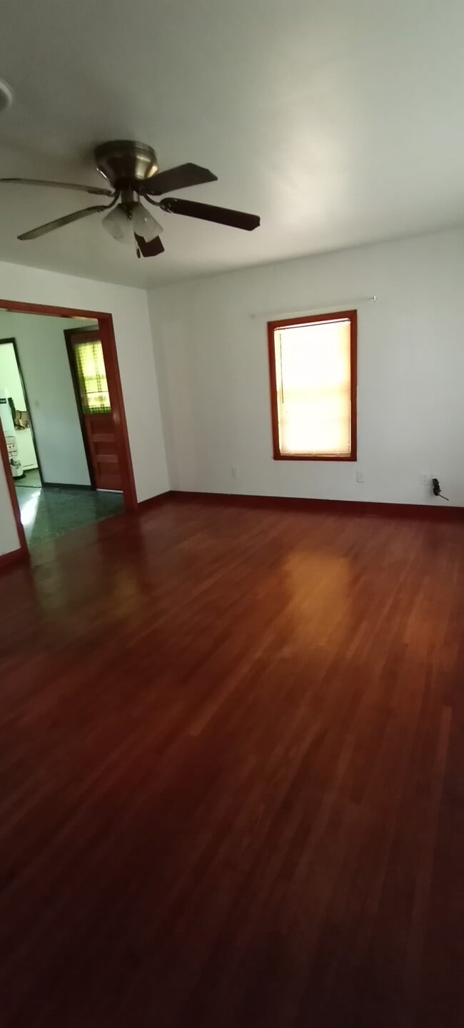 Living Room - 3005 Standard Oil Rd