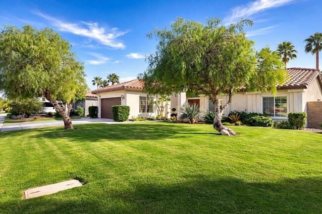 Building Photo - 78715 Naples Dr