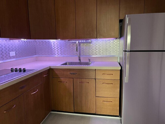 Kitchen - 3550 N Lake Shore Dr