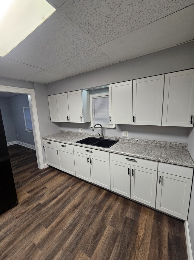 Foto del edificio - 1308 Loretta Ave