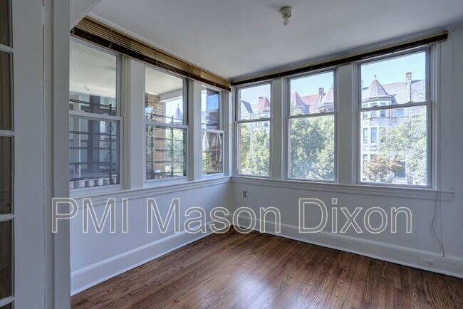 Foto del edificio - 2417 Eutaw Pl