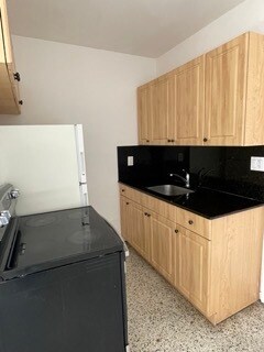 Foto del edificio - 1640 NE 127th St