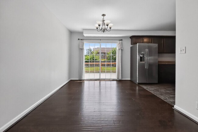 Foto del edificio - Pet Friendly Three Bedroom with Bonus!