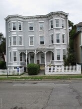 Building Photo - 33 Bay View Terrace