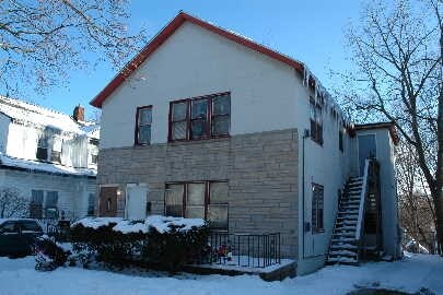 Foto del edificio - 534 Clancy Ave NE