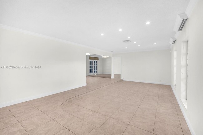 Building Photo - 3370 N 47th Ave