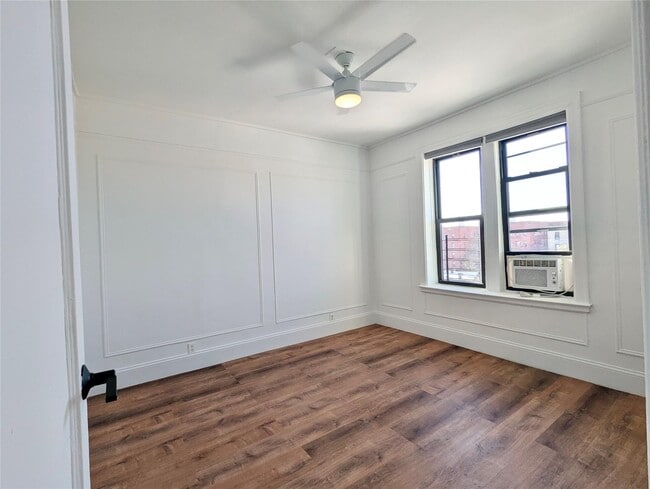 Building Photo - 37-20 83rd St