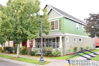 Building Photo - 6055 SW 208th Pl