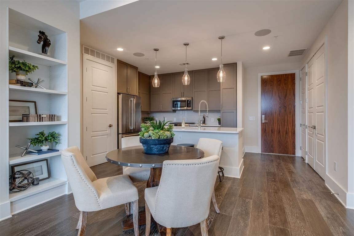 Executive Luxury Living at City Lights - Executive Luxury Living at City Lights