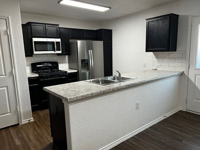 Foto del edificio - 7002 Cozy Run