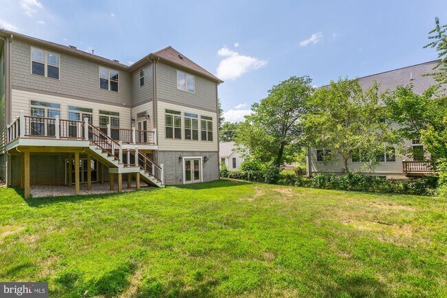 Foto del edificio - 1839 Lusby Pl