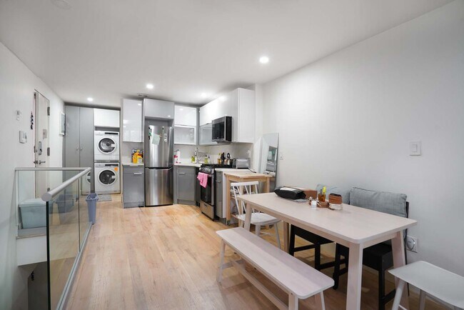 Foto del edificio - 236 E 75th St