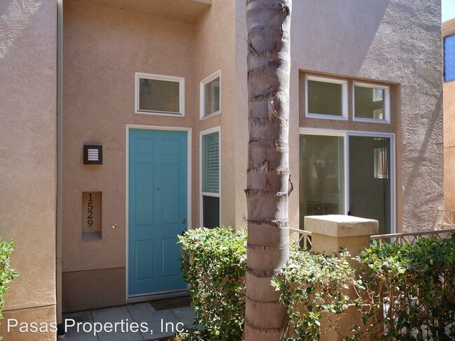 Foto del edificio - 1553-1553 Hornblend St