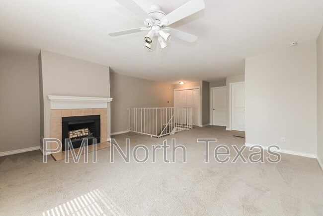 Building Photo - 8400 Hickory St