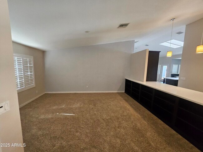 Foto del edificio - 6002 E Marconi Ave