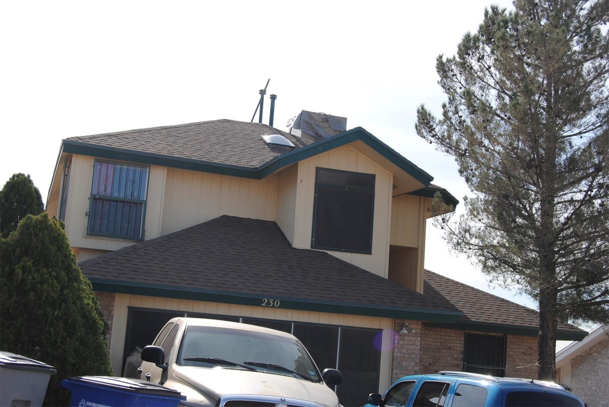 Building Photo - 230 Cutlass Dr